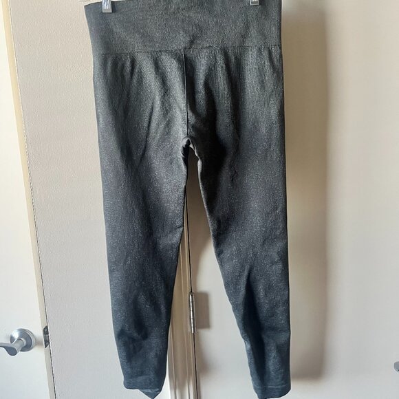 Gymshark Adapt Fleck Seamless Leggings – Dark Green – Size Large - Picture 4 of 5